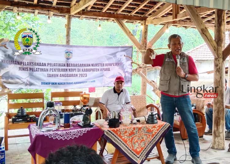 Wakil Ketua DPRD Jepara Junarso Adakan Pelatihan Barista bagi Warga Desa Tempur