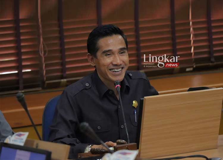 Kritik Sikap Ganjar, Anggota DPRD Jateng Ingatkan untuk Tak Arogan dan Bijaksana