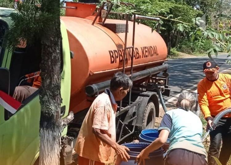 Kekeringan di Kendal, BPBD Distribusikan 178 Ribu Liter Air Bersih di Desa Curugsewu
