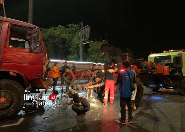 Daftar Lengkap Korban Kecelakaan Exit Tol Bawen Semarang