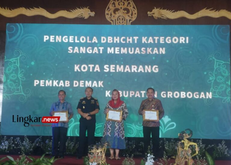 Pemkab Demak Raih Penghargaan Bea Cukai Semarang Award 3 Tahun Berturut-turut