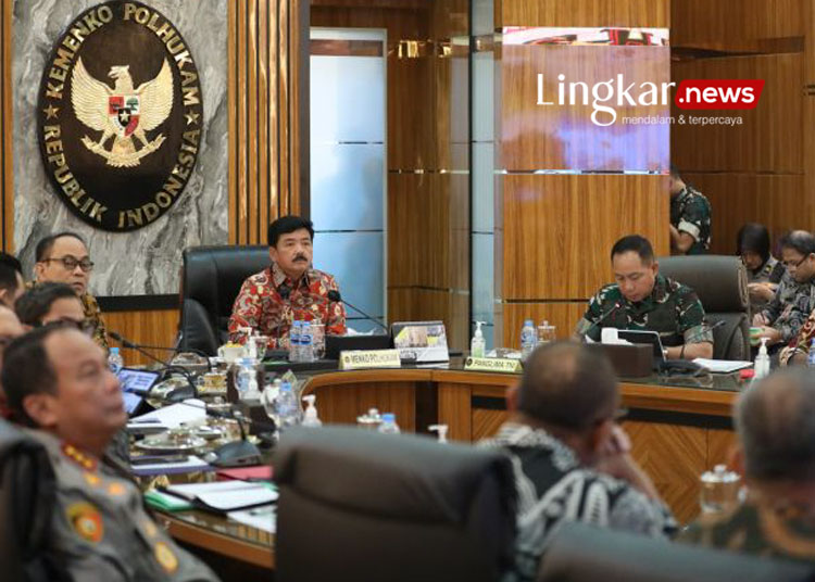 Bahas Papua, Menko Polhukam Kumpulkan Pejabat TNI, Polri, dan BIN