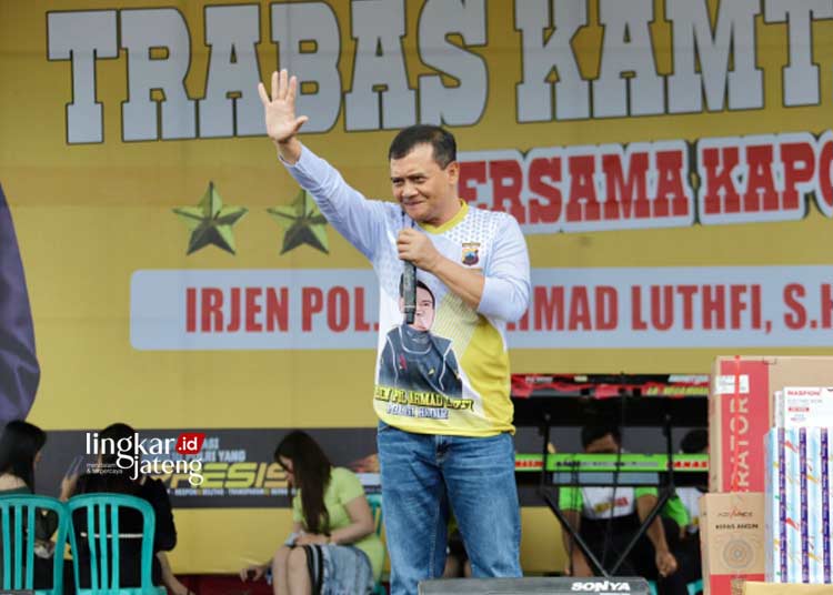 Gelar Trabas Kamtibmas di Kendal, Irjen Pol Ahmad Luthfi Adakan Bakti Sosial