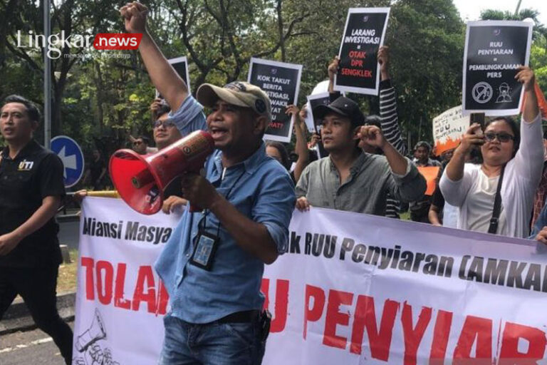 Berpotensi Ancam Demokrasi, Jurnalis Bali Demo Tolak RUU Penyiaran